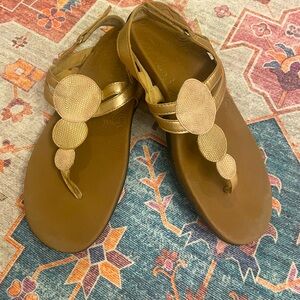 Rockport rose gold sandals size 8